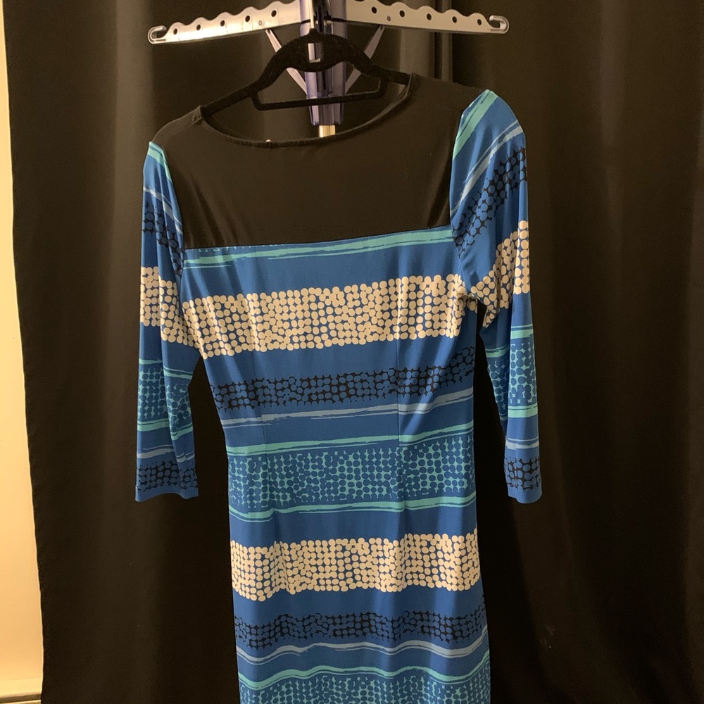 Causal dress